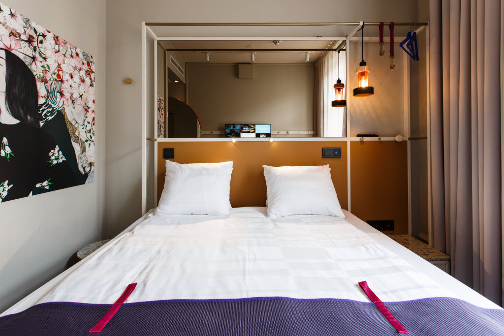 Room Cabin